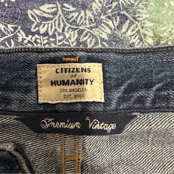 Citizens Of Humanity Blue Cora Crop Relaxed Distressed Hem Jeans Size 26 Women’s - Picture 12 of 14